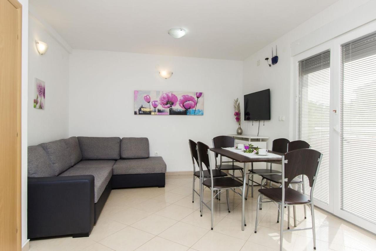 Apartments Lenija Ядрія Екстер'єр фото
