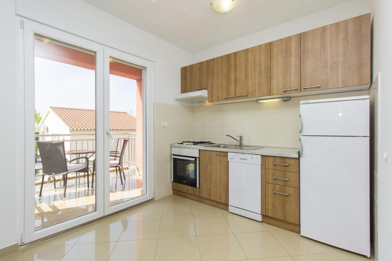 Apartments Lenija Ядрія Екстер'єр фото