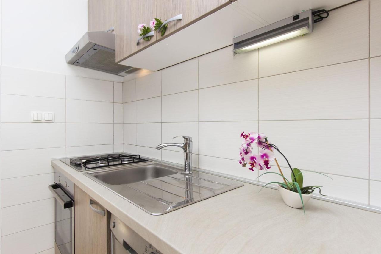 Apartments Lenija Ядрія Екстер'єр фото