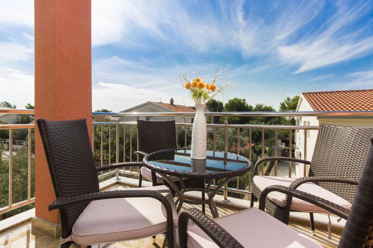 Apartments Lenija Ядрія Екстер'єр фото