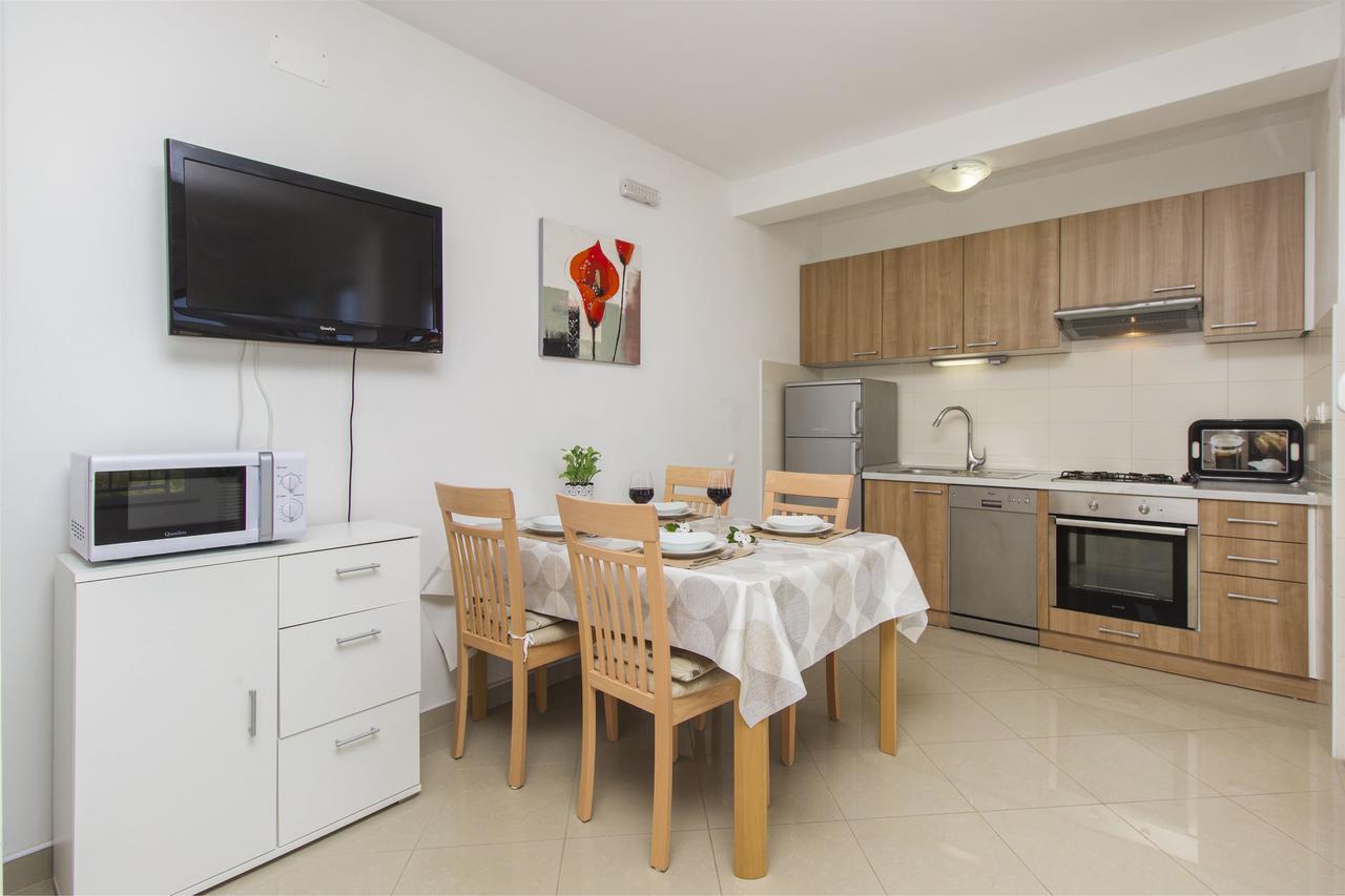 Apartments Lenija Ядрія Екстер'єр фото