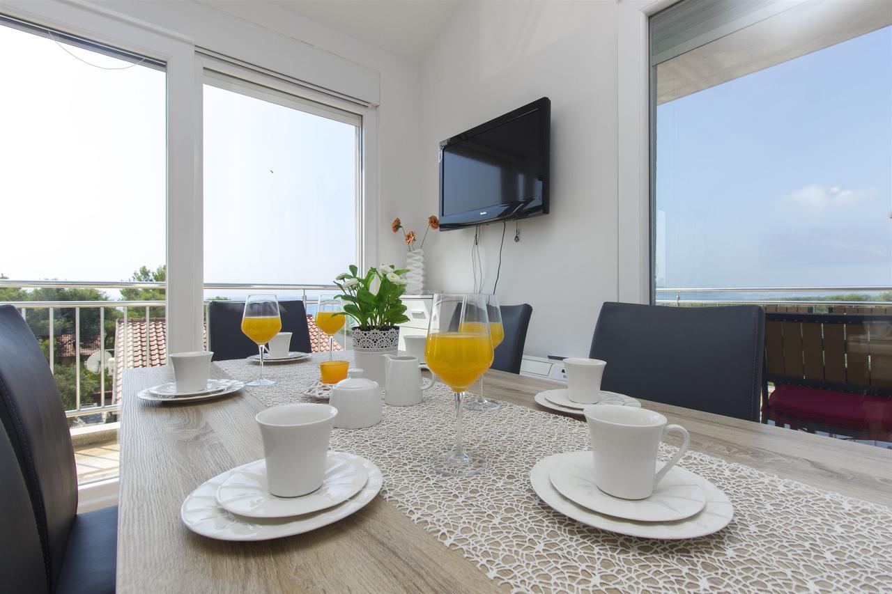 Apartments Lenija Ядрія Екстер'єр фото