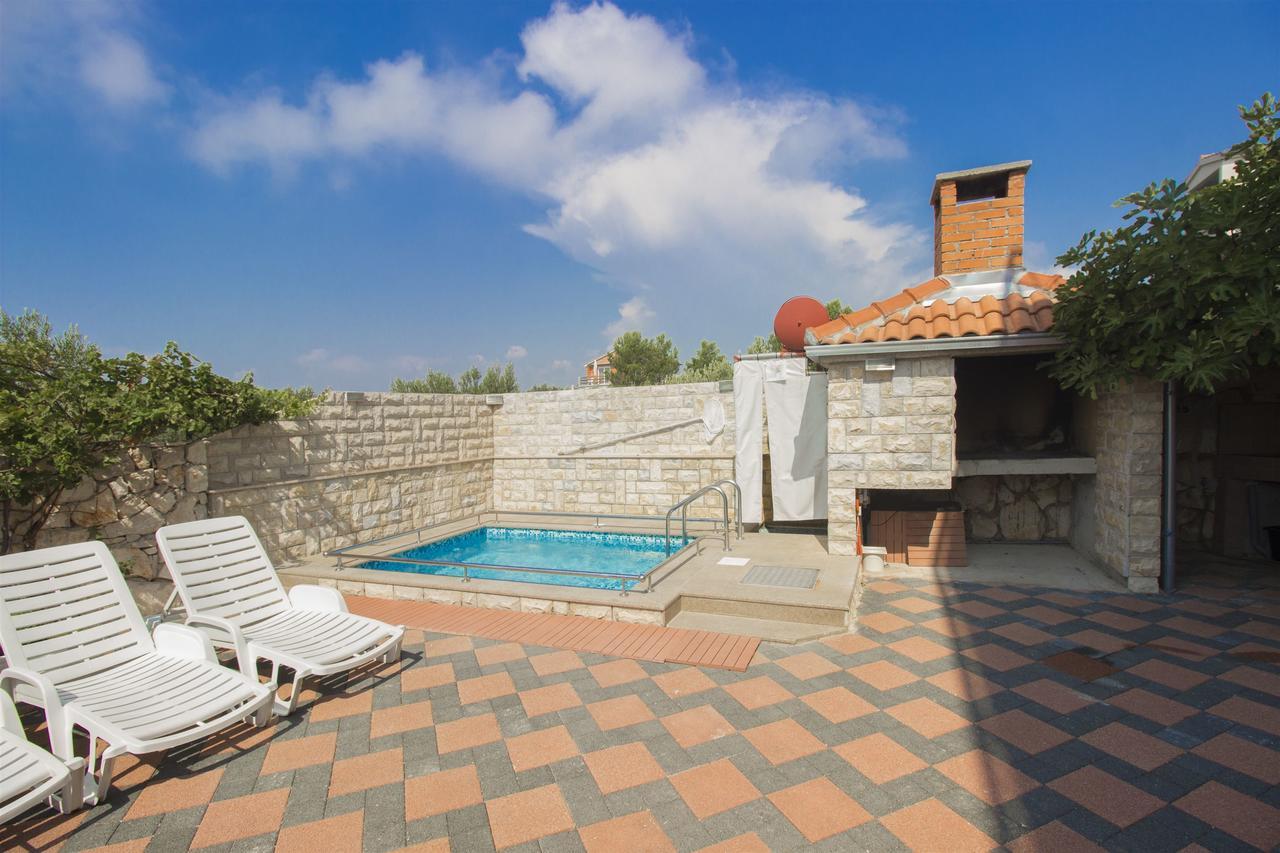 Apartments Lenija Ядрія Екстер'єр фото