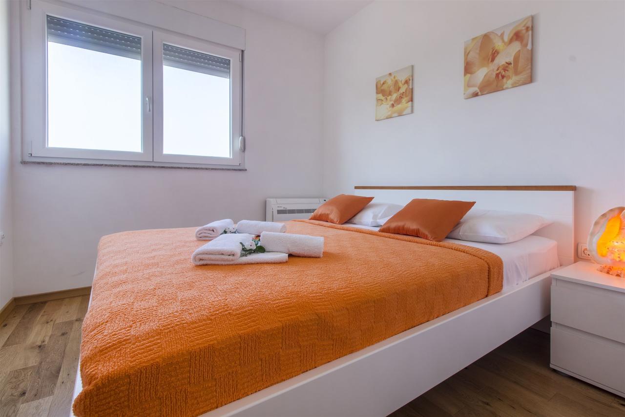 Apartments Lenija Ядрія Екстер'єр фото