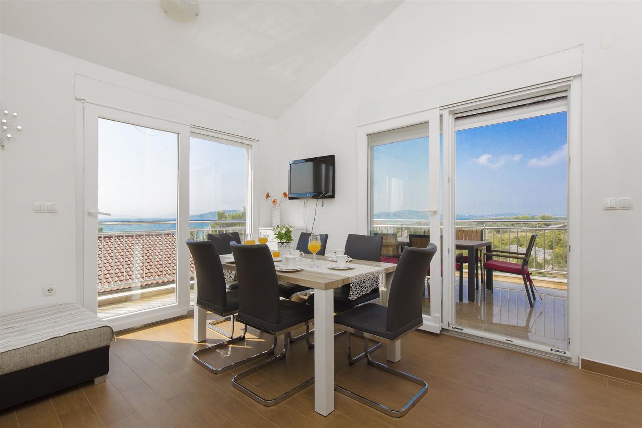 Apartments Lenija Ядрія Екстер'єр фото