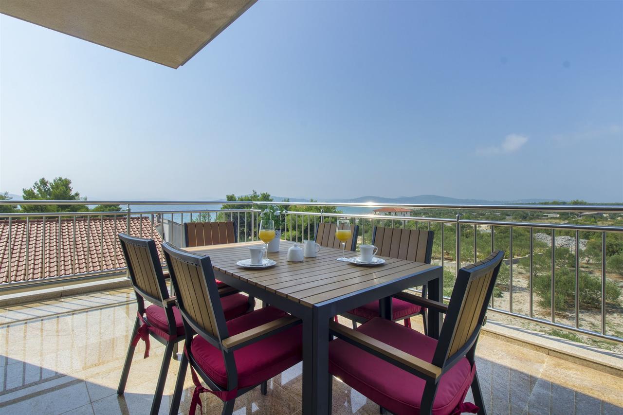 Apartments Lenija Ядрія Екстер'єр фото