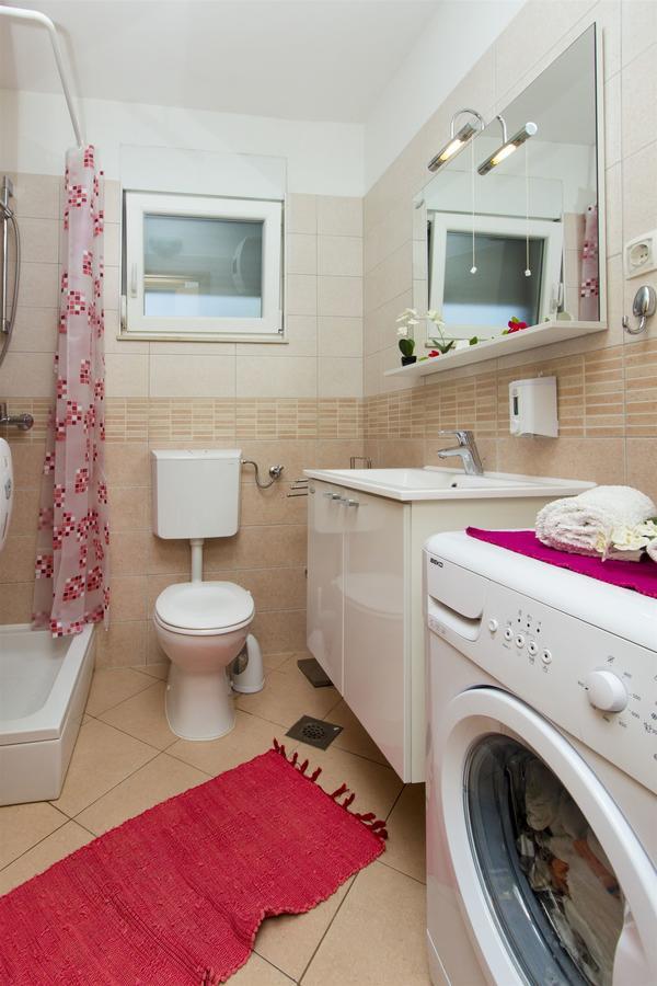 Apartments Lenija Ядрія Екстер'єр фото
