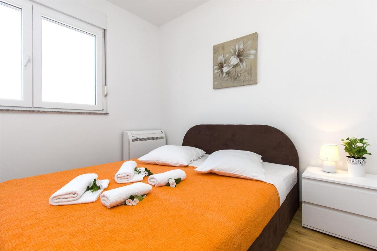 Apartments Lenija Ядрія Екстер'єр фото